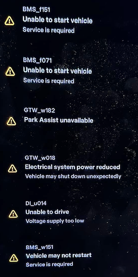 Tesla-Warnung „Fahrunfähig“ DI_u014 behoben