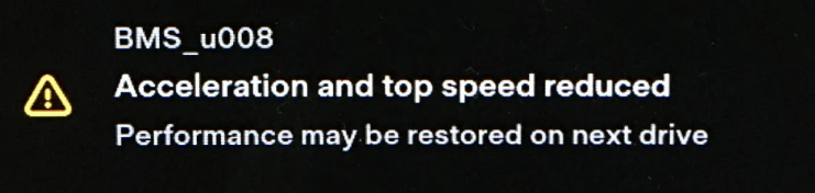 Tesla-Warnung „Beschleunigung und Höchstgeschwindigkeit reduziert“ behoben
