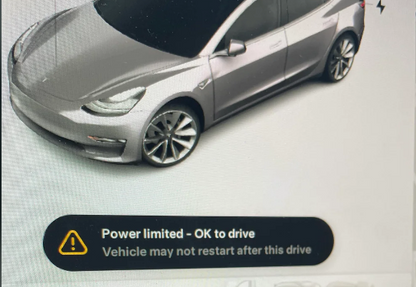 Tesla-Warnung „Leistung begrenzt, Fahrbereitschaft möglich“ beheben